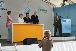 2014-05-21-angela-merkel-in-hof-eddi-0047.jpg