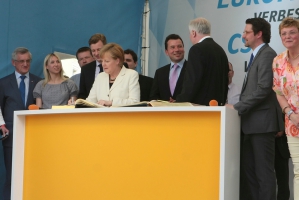 2014-05-21-angela-merkel-in-hof-eddi-0065.jpg