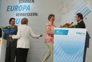 2014-05-21-angela-merkel-in-hof-eddi-0070.jpg