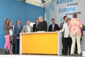 2014-05-21-angela-merkel-in-hof-eddi-0075.jpg