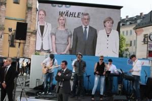 2014-05-21-angela-merkel-in-hof-eddi-0080.jpg