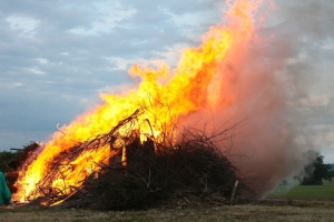 2014-06-24-eckersdorf-kanzfeuer-eddi-0010.jpg