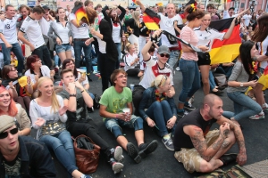 2014-06-26-bayreuth-public-viewing-eddi-0065.jpg