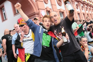 2014-06-26-bayreuth-public-viewing-eddi-0069.jpg