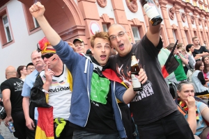 2014-06-26-bayreuth-public-viewing-eddi-0070.jpg