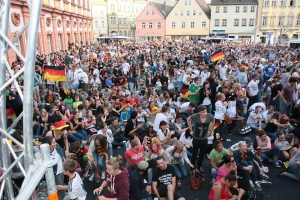 2014-06-26-bayreuth-public-viewing-eddi-0088.jpg