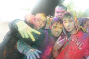 2014-06-29-holi-plauen-eric-0015.jpg