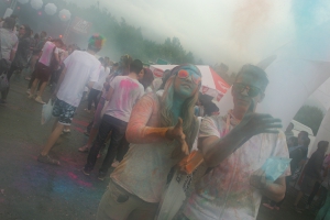 2014-06-29-holi-plauen-eric-0033.jpg