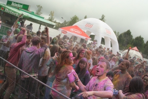 2014-06-29-holi-plauen-eric-0048.jpg