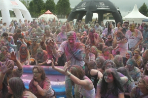 2014-06-29-holi-plauen-eric-0051.jpg