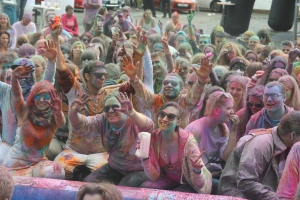 2014-06-29-holi-plauen-eric-0052.jpg