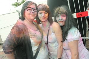 2014-06-29-holi-plauen-eric-0057.jpg