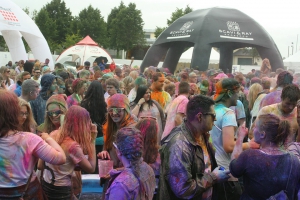 2014-06-29-holi-plauen-eric-0095.jpg