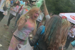 2014-06-29-holi-plauen-eric-0121.jpg