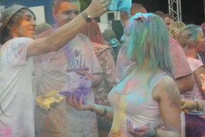 2014-06-29-holi-plauen-eric-0123.jpg