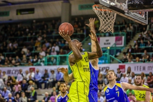 2015-04-19-medibayreuthbasketballloewenbraunschweig-christian-0038.jpg