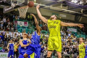 2015-04-19-medibayreuthbasketballloewenbraunschweig-christian-0101.jpg