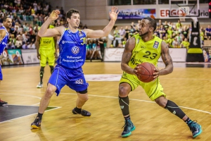 2015-04-19-medibayreuthbasketballloewenbraunschweig-christian-0115.jpg