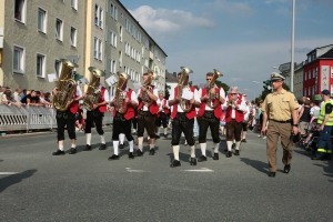 2015-07-24-volksfestumzug-bieranstich-eddi-0002.jpg