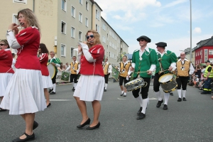 2015-07-24-volksfestumzug-bieranstich-eddi-0125.jpg