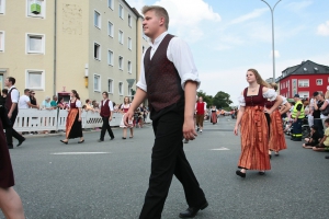 2015-07-24-volksfestumzug-bieranstich-eddi-0141.jpg