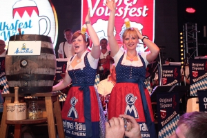 2015-07-24-volksfestumzug-bieranstich-eddi-0528.jpg