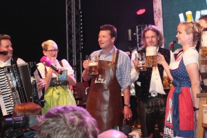 2015-07-24-volksfestumzug-bieranstich-eddi-0561.jpg