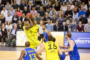 2015-10-07-medibayreuthbasketballloewenbraunschweig-christian-0024.jpg