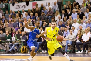 2015-10-07-medibayreuthbasketballloewenbraunschweig-christian-0030.jpg