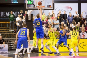 2015-10-07-medibayreuthbasketballloewenbraunschweig-christian-0057.jpg