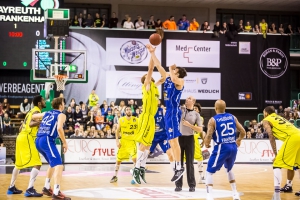 2015-12-23-medibayreuthfraportskyliners-christian-0015.jpg