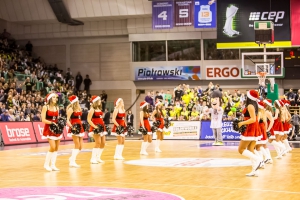 2015-12-23-medibayreuthfraportskyliners-christian-0080.jpg