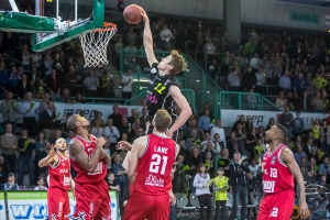 2016-04-24-medibayreuthsoliverbaskets-christian-0057.jpg