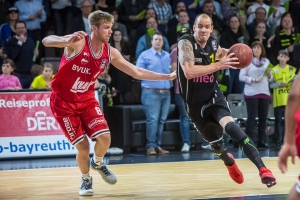 2016-04-24-medibayreuthsoliverbaskets-christian-0064.jpg