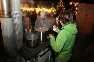 2017-12-02-schwarzenbach-gluehweinparty-eddi-0020.jpg