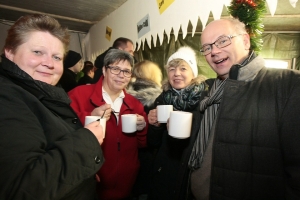 2017-12-02-schwarzenbach-gluehweinparty-eddi-0046.jpg