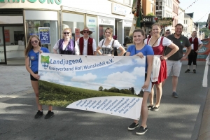 2019-07-26-volksfest-umzug-bieranstich-eddi-0182.jpg