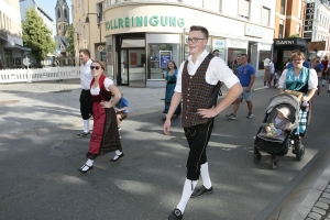2019-07-26-volksfest-umzug-bieranstich-eddi-0187.jpg