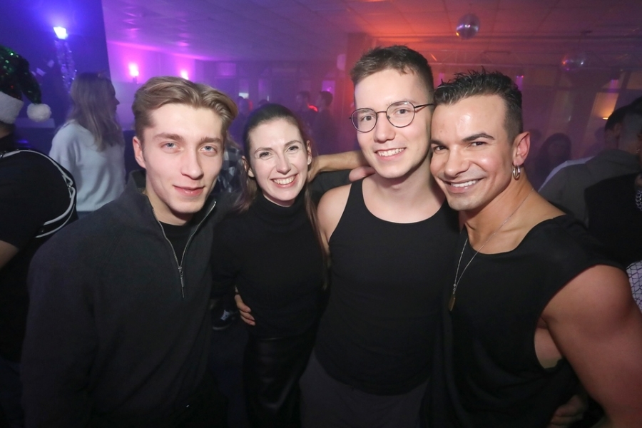 2024-11-30-club-aber-herzlich-eddi-0001.jpg