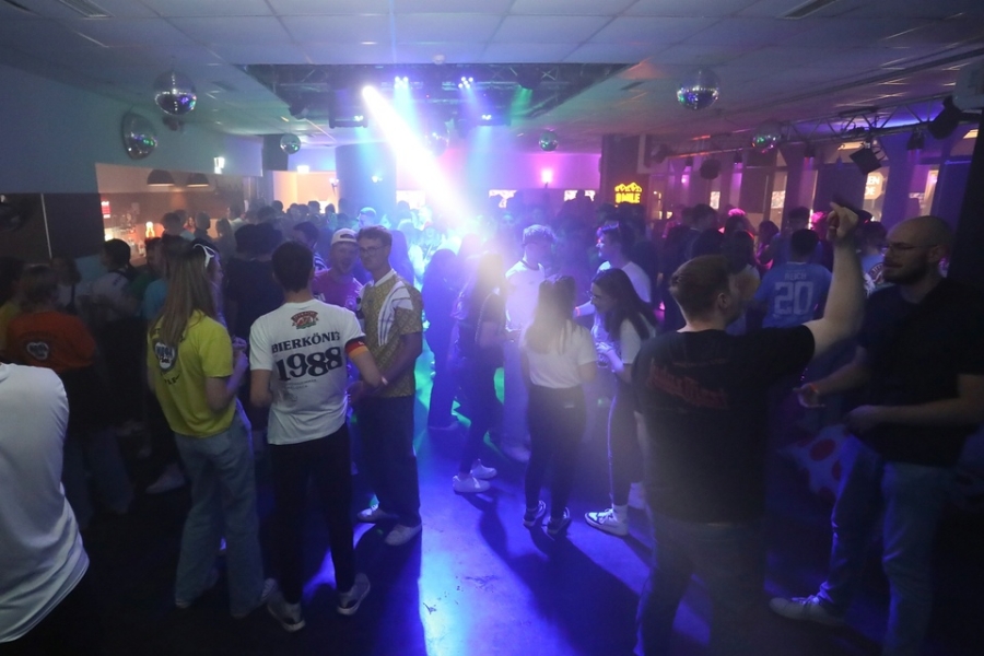 2025-05-07-club-aber-herzlich-eddi-0006.jpg