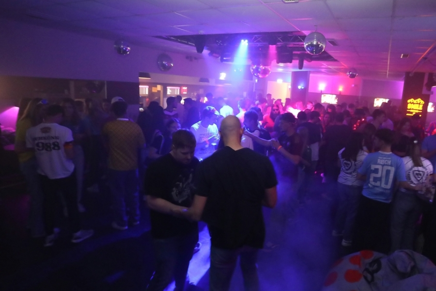 2025-05-07-club-aber-herzlich-eddi-0008.jpg