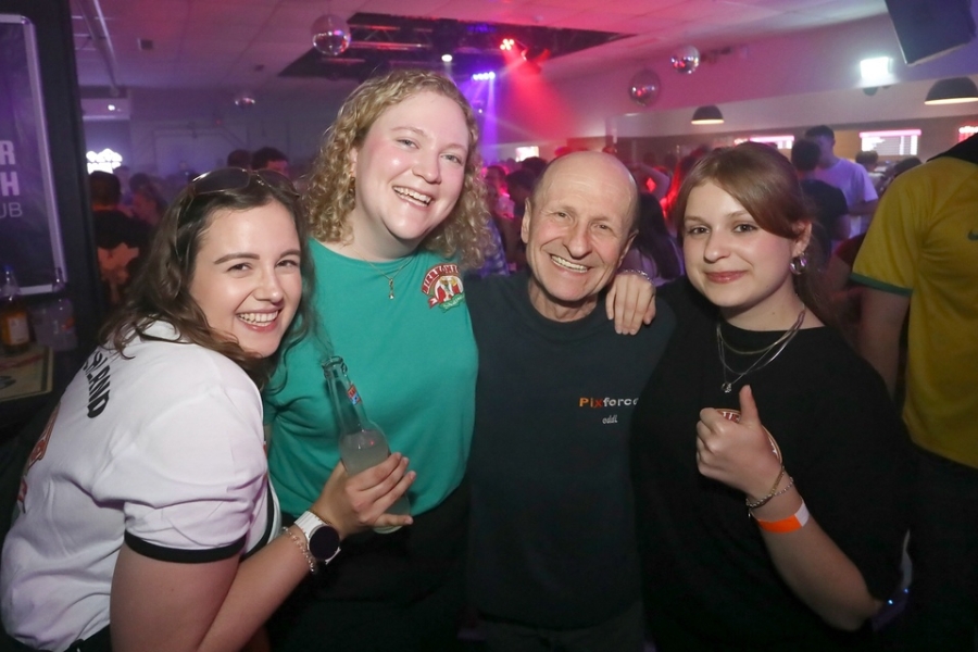2025-05-07-club-aber-herzlich-eddi-0026.jpg