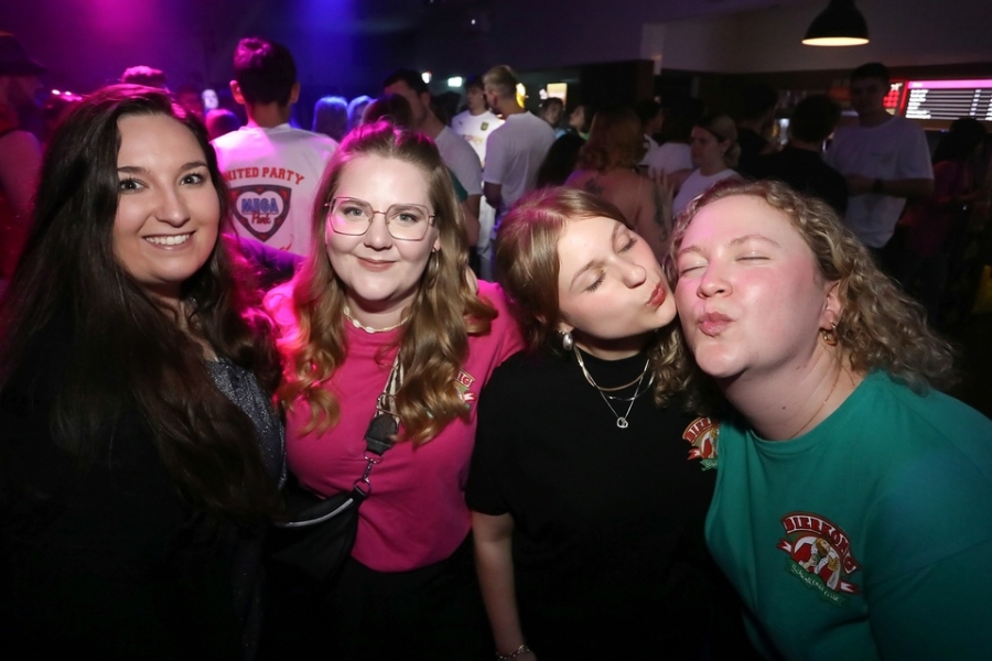 2025-05-07-club-aber-herzlich-eddi-0040.jpg