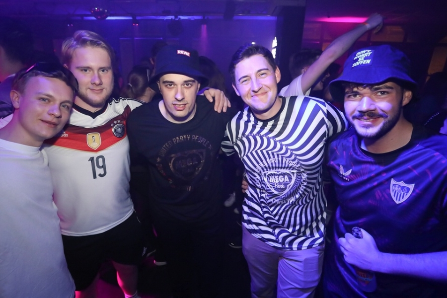 2025-05-07-club-aber-herzlich-eddi-0050.jpg