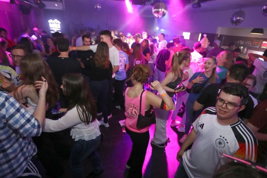 2025-05-07-club-aber-herzlich-eddi-0071.jpg