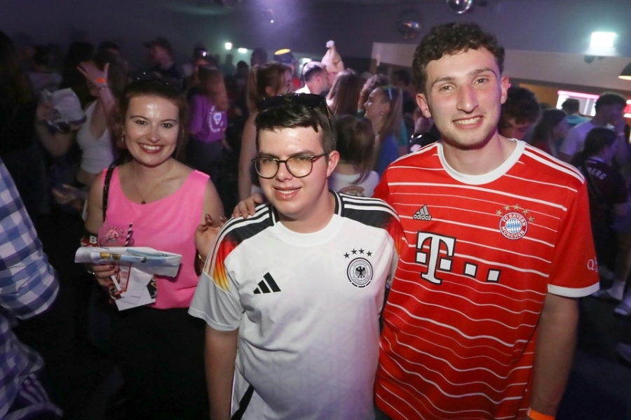 2025-05-07-club-aber-herzlich-eddi-0073.jpg