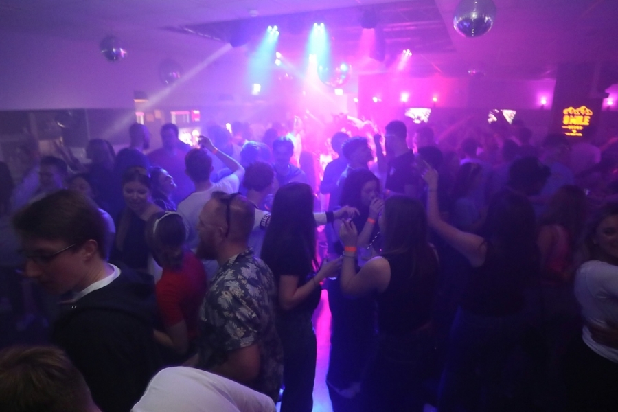 2025-05-07-club-aber-herzlich-eddi-0081.jpg