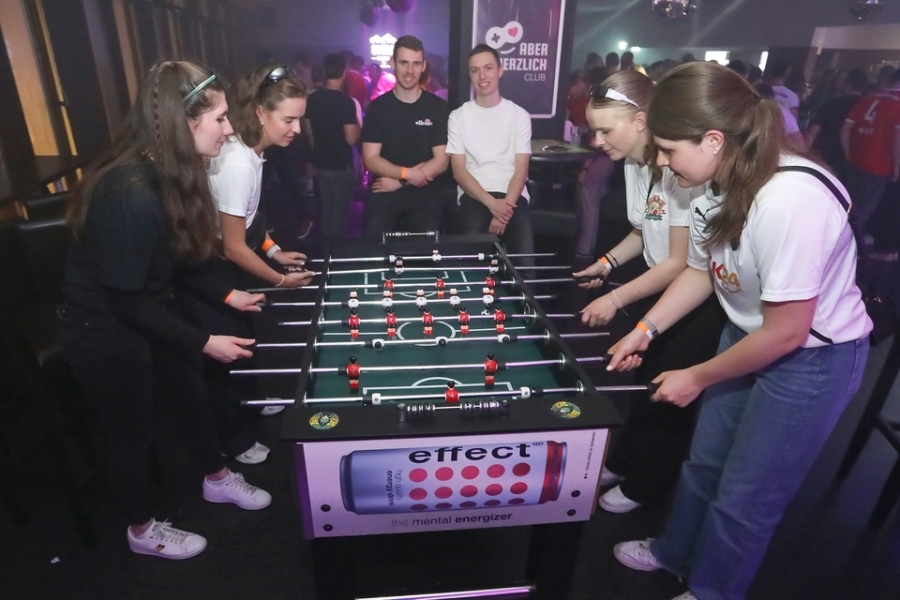 2025-05-07-club-aber-herzlich-eddi-0087.jpg