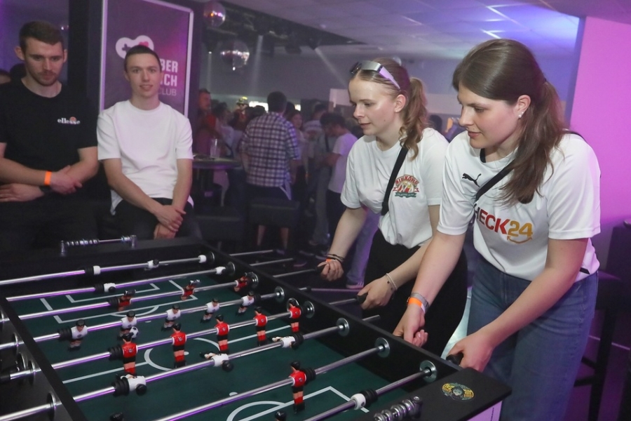 2025-05-07-club-aber-herzlich-eddi-0088.jpg