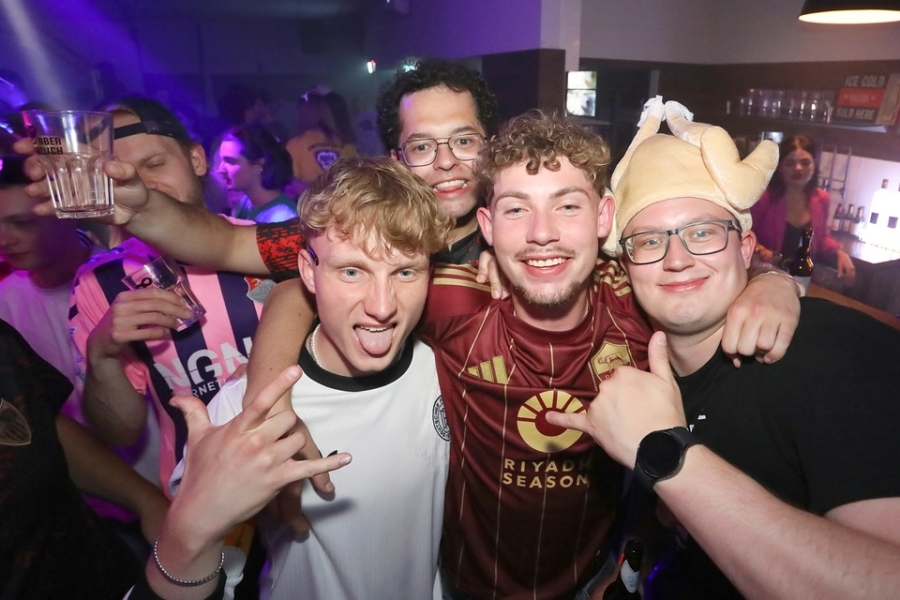 2025-05-07-club-aber-herzlich-eddi-0095.jpg